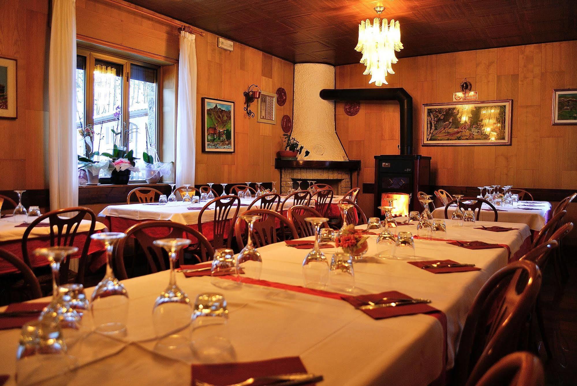 Albergo Morandi Valbondione Zewnętrze zdjęcie